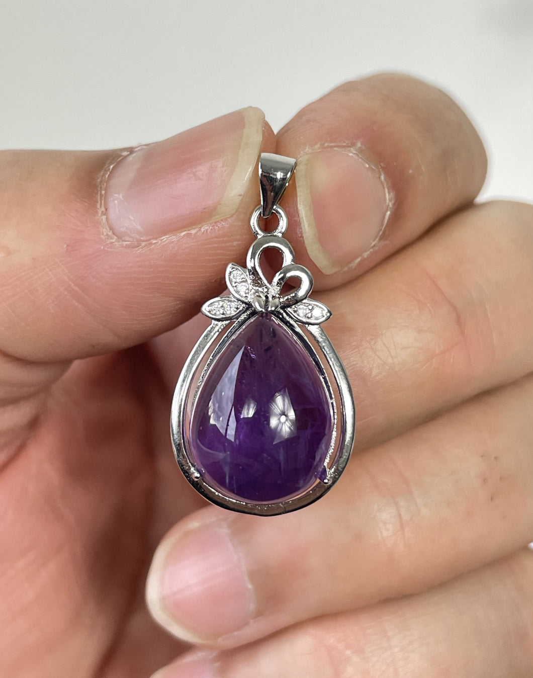 Amethyst Crystal Pendant Set in Sterling Silver PD041