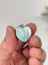 Load image into Gallery viewer, Labradorite Crystal Pendant PD046
