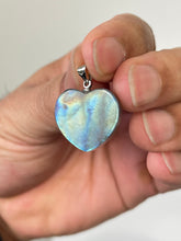 Load image into Gallery viewer, Labradorite Crystal Pendant PD046
