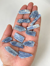 Load image into Gallery viewer, 1 x Blue Kyanite Blade Natural Crystal RW16
