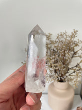 Load image into Gallery viewer, Quartz Tower High Grade T075a
