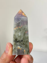 Load image into Gallery viewer, Purple Labradorite Tower Rare T198a
