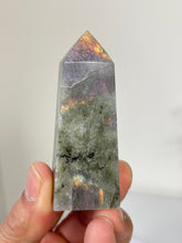 Load image into Gallery viewer, Purple Labradorite Tower Rare T198a
