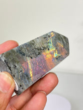 Load image into Gallery viewer, Purple Labradorite Tower Rare T171a
