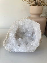 Load image into Gallery viewer, Moroccan Quartz Geode Pair (140mm) QG065
