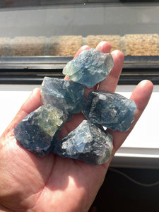 1 x Raw Blue Fluorite Natural Crystal RW18