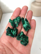 Load image into Gallery viewer, 1 x Raw Velvet Malachite Natural High Grade ML086
