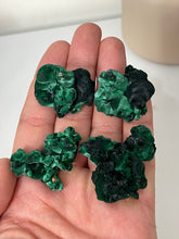 Load image into Gallery viewer, 1 x Raw Velvet Malachite Natural High Grade ML087
