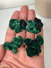 Load image into Gallery viewer, 1 x Raw Velvet Malachite Natural High Grade ML087
