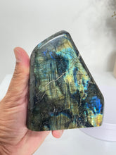 Load image into Gallery viewer, Blue Labradorite Free Form LA143
