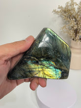 Load image into Gallery viewer, Blue Labradorite Free Form LA148
