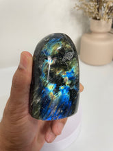 Load image into Gallery viewer, Blue Labradorite Free Form LA150
