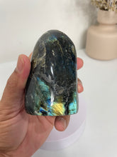 Load image into Gallery viewer, Blue Labradorite Free Form LA150
