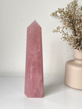 Load image into Gallery viewer, Xlarge Rose Quartz Tower T243a
