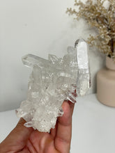 Load image into Gallery viewer, Himalayan Quartz High-Grade Natural Cluster Q334a
