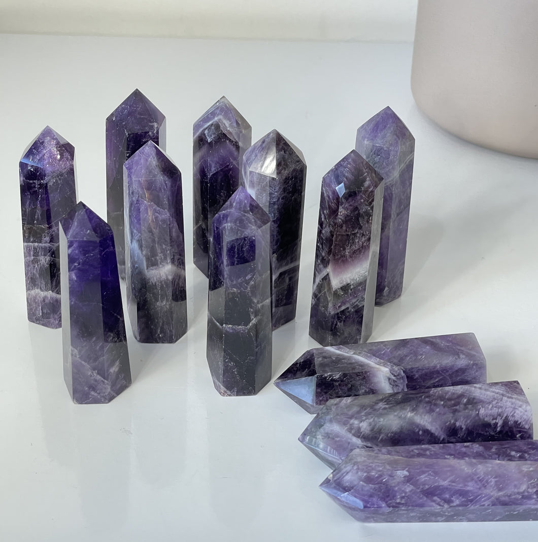 1 x Dream or Chevron Amethyst Crystal Tower T977