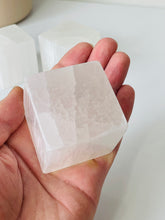 Load image into Gallery viewer, Selenite Charging Cube/Display Stand SN037 x 1
