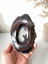 Load image into Gallery viewer, Agate Dish from Brazil Crystal AG229
