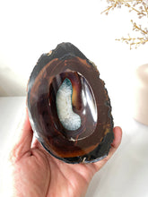 Load image into Gallery viewer, Agate Dish from Brazil Crystal AG229
