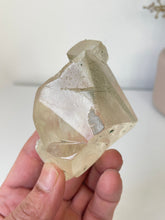 Load image into Gallery viewer, Calcite Crystal High-Grade AP673a
