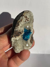 Load image into Gallery viewer, Cavansite Rare Crystal CV008
