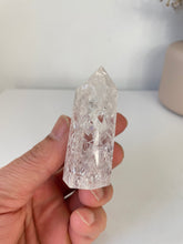 Load image into Gallery viewer, Crackled Quartz Tower High Grade T048a
