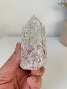 Crackled Quartz Tower High Grade T042a