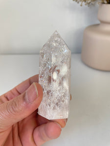 Crackled Quartz Tower High Grade T051a