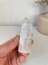 Load image into Gallery viewer, Crackled Quartz Tower High Grade T052a
