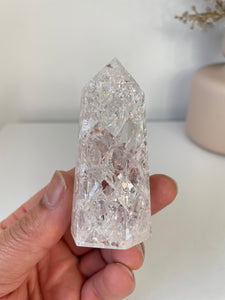 Crackled Quartz Tower High Grade T043a