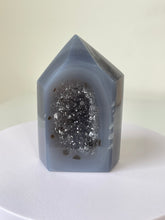 Load image into Gallery viewer, Agate Tower Druzy T212a
