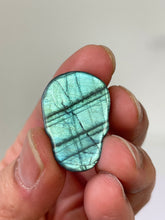 Load image into Gallery viewer, Blue Labradorite Skull Carving LA121
