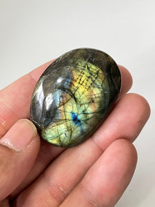 1 x Labradorite Crystal Palm Stones LA119