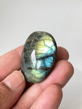 Load image into Gallery viewer, 1 x Labradorite Crystal Palm Stones LA119
