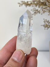 Load image into Gallery viewer, Columbian Lemurian Quartz Water Clear Crystal Q292a
