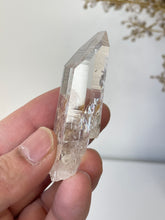 Load image into Gallery viewer, Columbian Lemurian Quartz Water Clear Crystal Q296a
