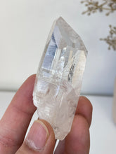 Load image into Gallery viewer, Columbian Lemurian Quartz Water Clear Crystal Q288a
