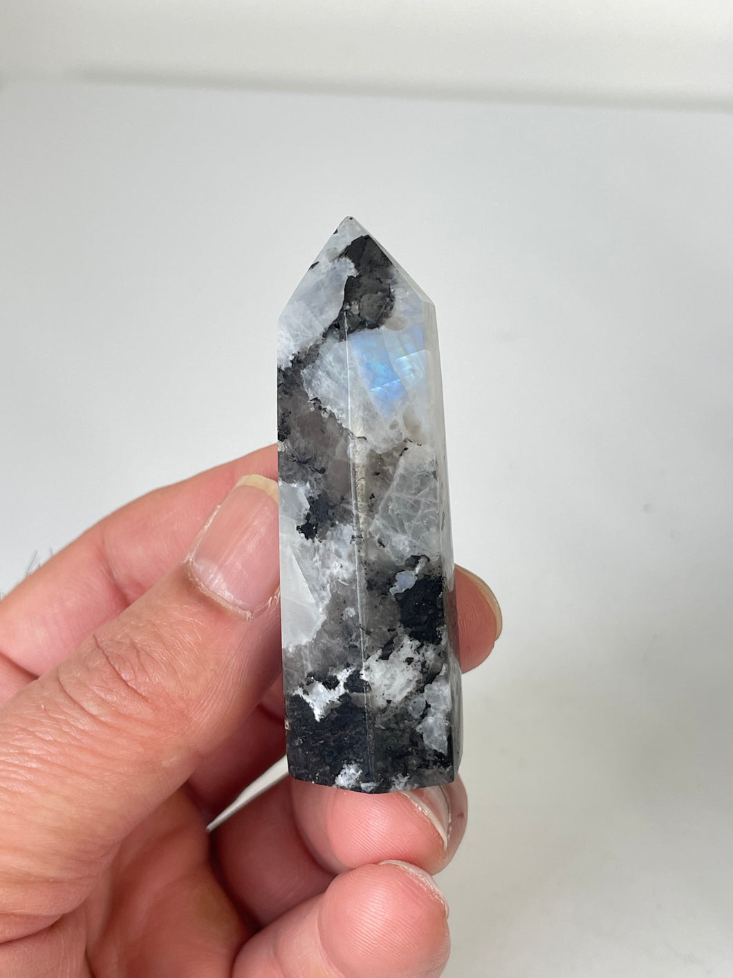 Blue Moonstone Tower High Grade T082a