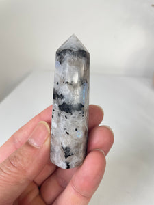 Blue Moonstone Tower High Grade T076a