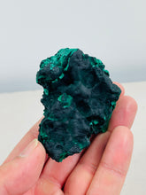 Load image into Gallery viewer, Raw Malachite Natural High Grade ML072
