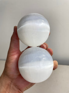 Selenite Crystal Sphere (8cm, 600g) SN035 x 1