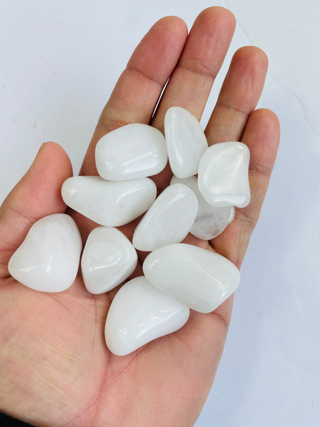 Snow Quartz Tumbled Stone TB091 x 1