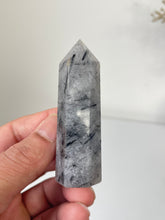 Load image into Gallery viewer, Tourmaline in Quartz Tower High Grade T058a
