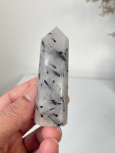 Load image into Gallery viewer, Tourmaline in Quartz Tower High Grade T059a
