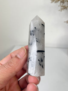 Tourmaline in Quartz Tower High Grade T059a