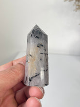 Load image into Gallery viewer, Tourmaline in Quartz Tower High Grade T060a
