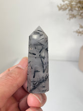 Load image into Gallery viewer, Tourmaline in Quartz Tower High Grade T062a
