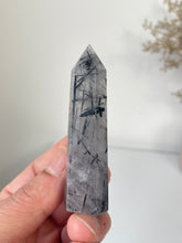 Load image into Gallery viewer, Tourmaline in Quartz Tower High Grade T063a
