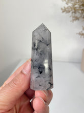 Load image into Gallery viewer, Tourmaline in Quartz Tower High Grade T064a
