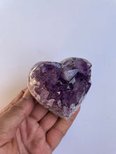 Load image into Gallery viewer, Amethyst Heart Brazil  A262
